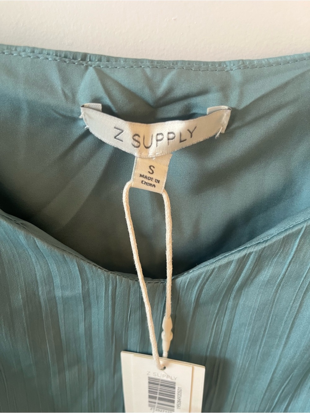 NWT Z Supply Fiore Satin Crop Tank | Size Small | Sea Pine - Picture 6 of 12